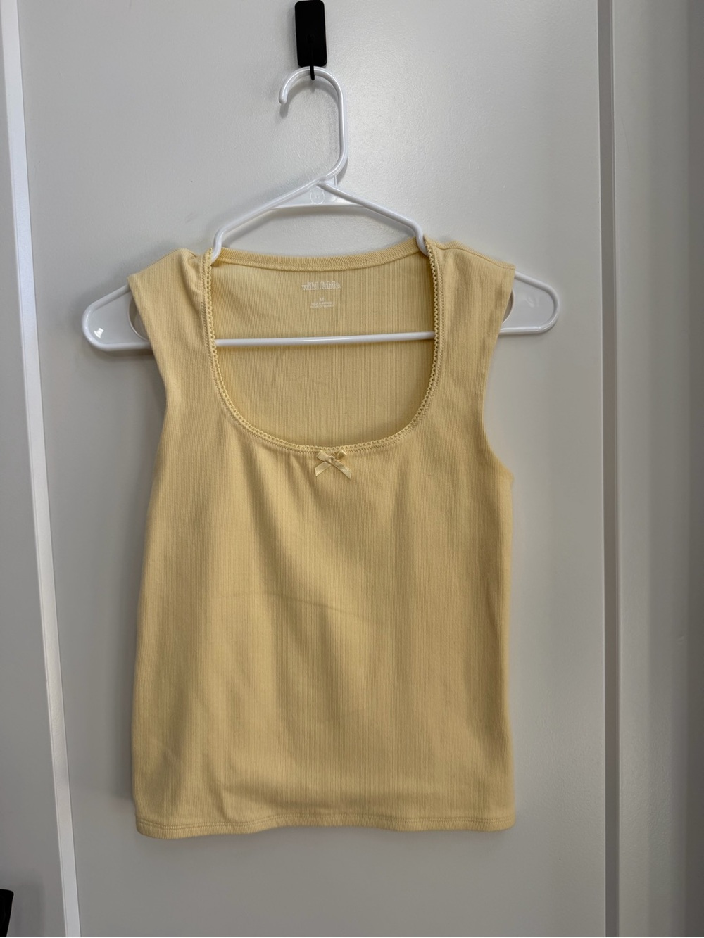 🌻 Sz M wild fable Pale Yellow Scoop Neck Tank Top